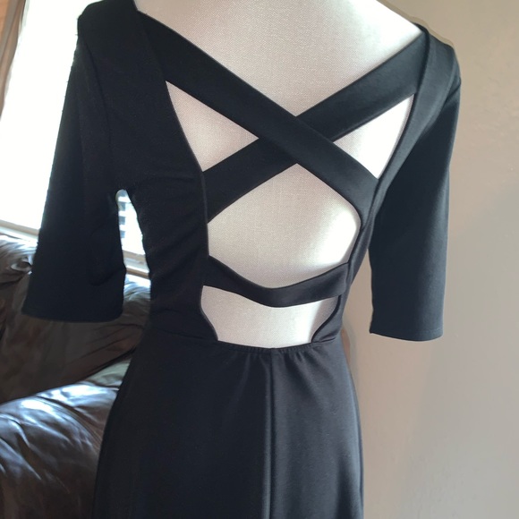 Simple Black Dress - Picture 8 of 8